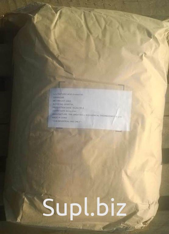 Бутилцеллозольв. Альфа олефин сульфонат. Канистра с серной кислотой. Азотная кислота в канистрах. Бутилгликоль (растворитель).