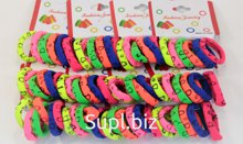 Резинка средняя эластичная.