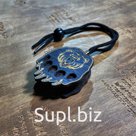 Ручная работа. Материал - натуральный войлок (овечья шерсть) и березовая фанера высшего сорта.

— Войлок окрашен в черный цвет специально подготовленной краско…