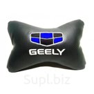 Подушка автомобильная на подголовник, косточка, GEELY ортопедическая. эко-кожа в индив. упаковке